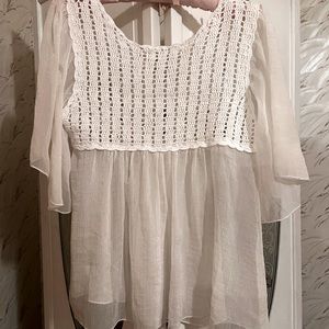 White sheer summer top by Dressbarn Sz L